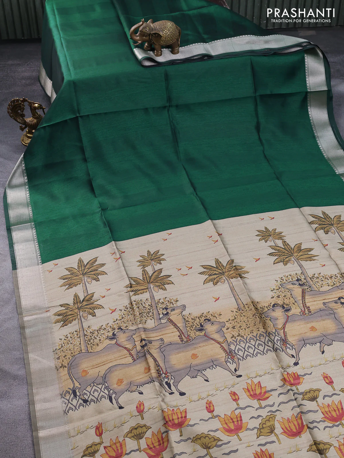 Semi dupion saree dark green and beige with plain body and printed pallu - Image 2
