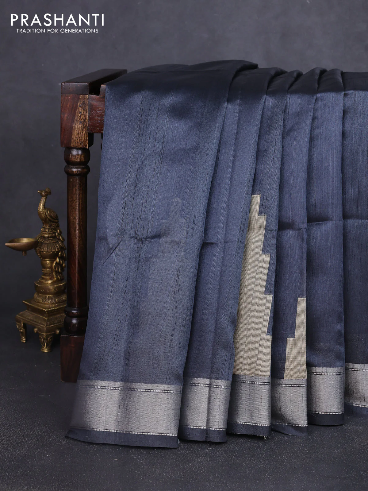 Semi dupion saree dark grey with plain body and mural printed pallu - Image 2