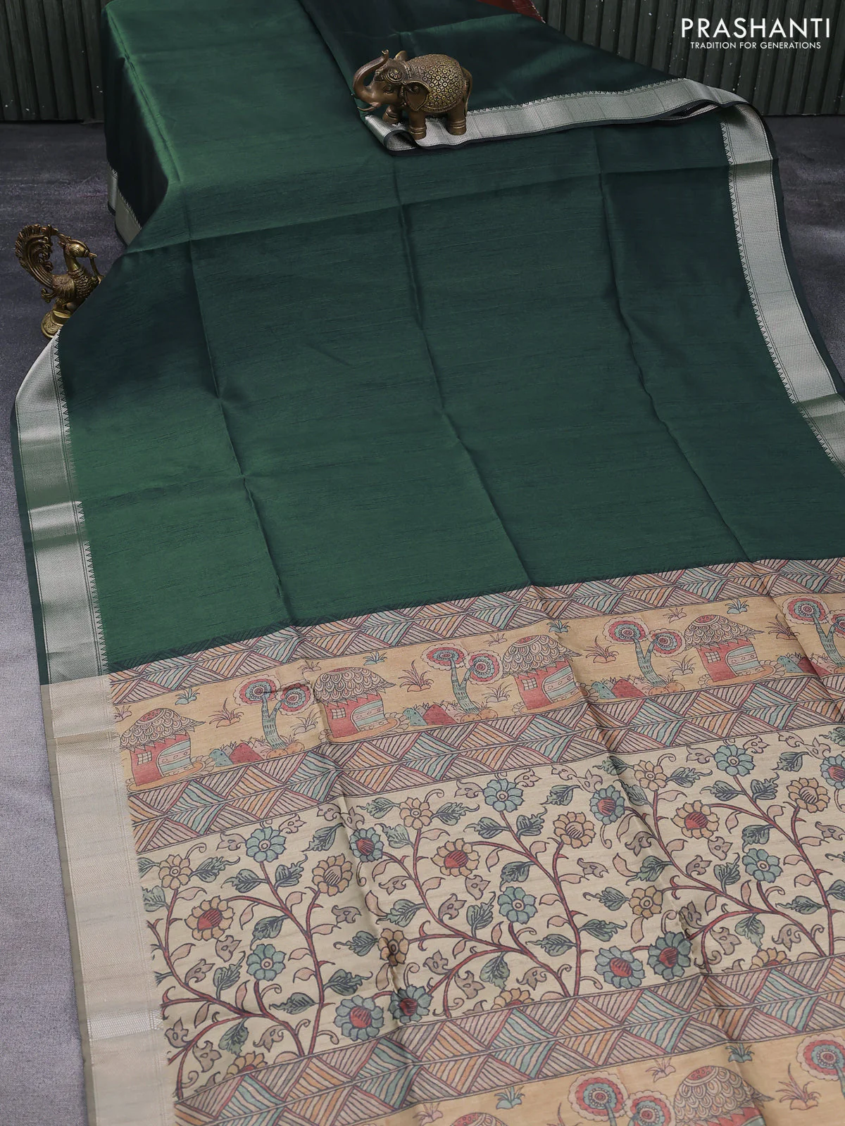 Semi dupion saree green and beige with plain body and printed pallu - Image 2