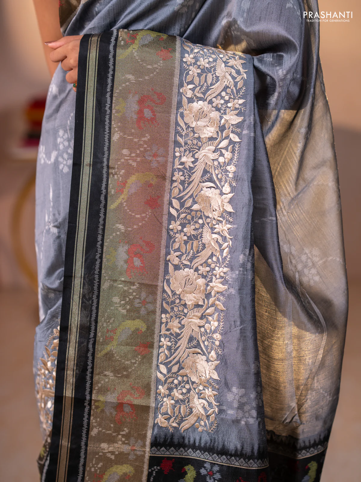 Semi dupion saree grey and black with allover thread weaves and parsi embroidery work zari woven border - Image 4