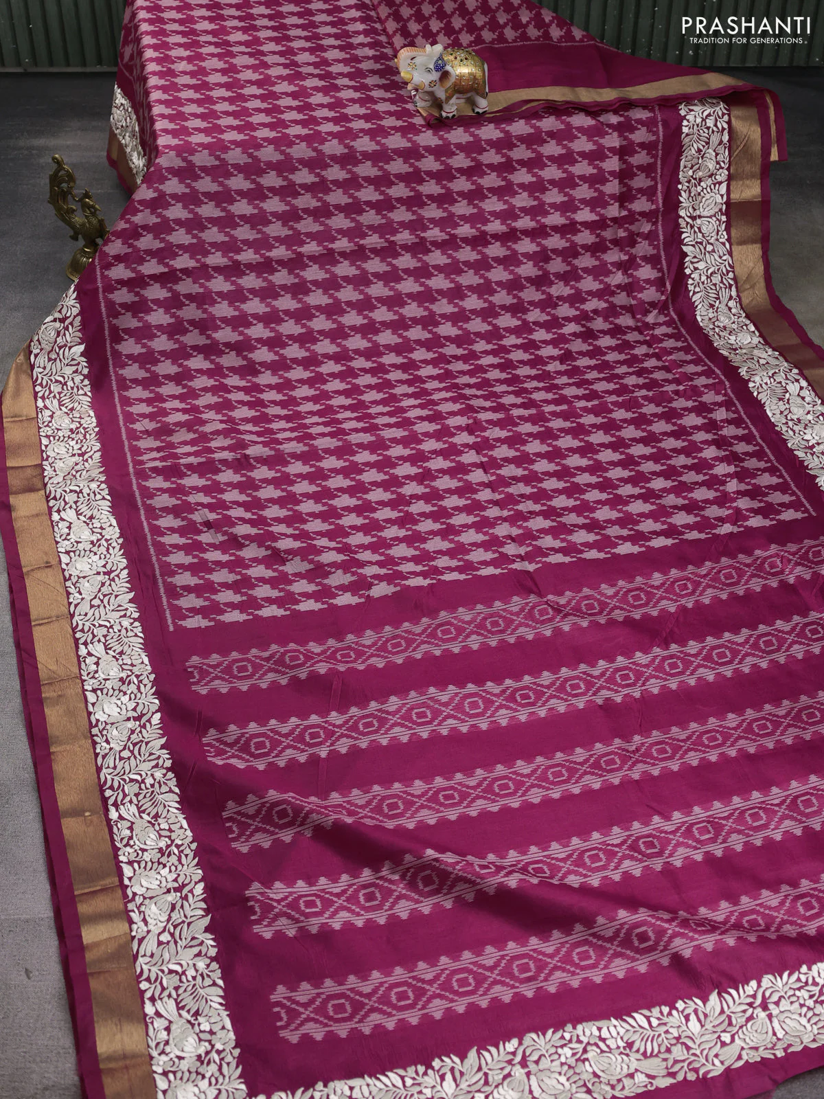 Semi dupion saree magenta pink with allover thread weaves and parsi embroidery work zari woven border - Image 2