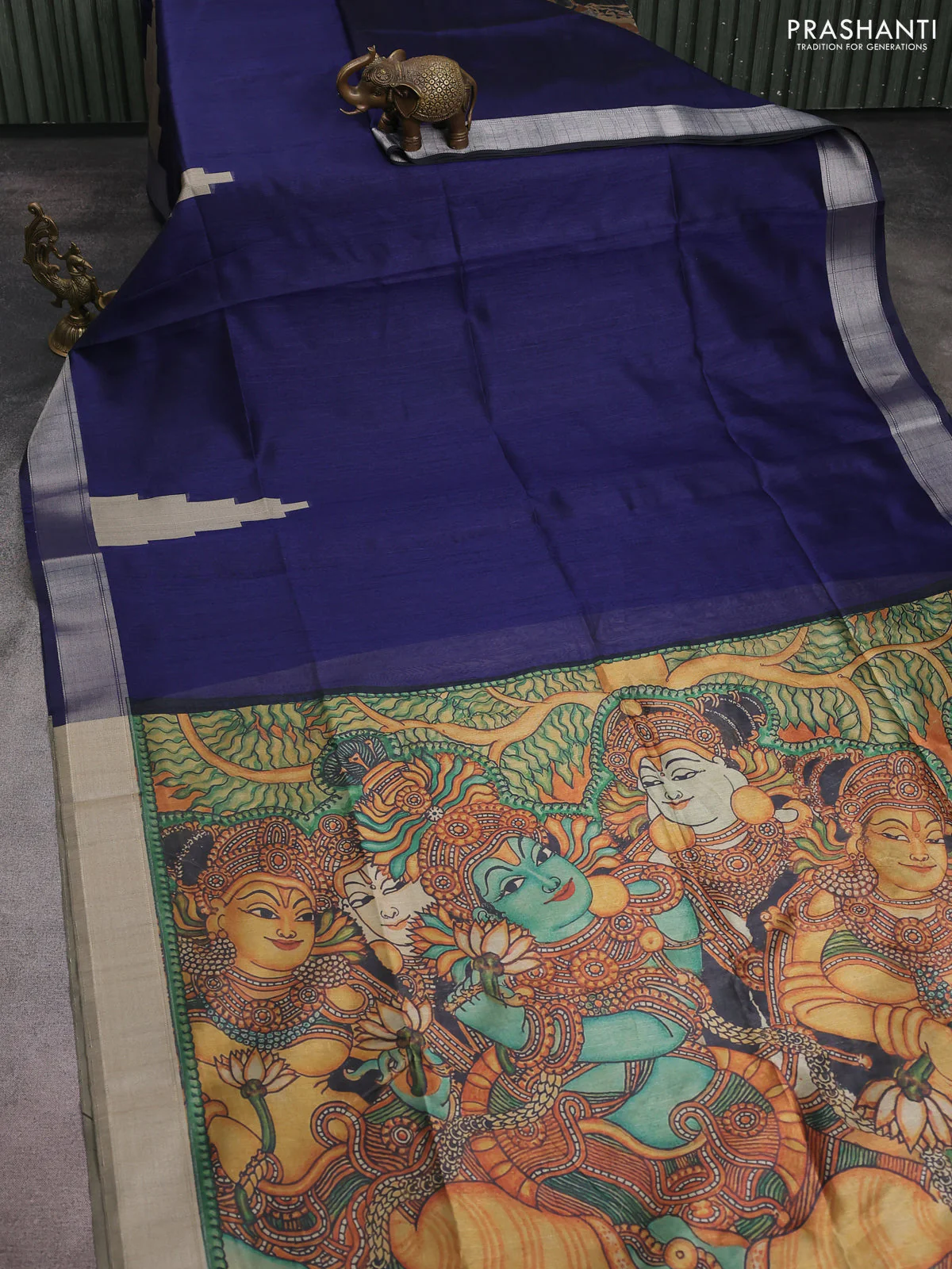 Semi dupion saree navy blue and beige with plain body and mural printed pallu - Image 4