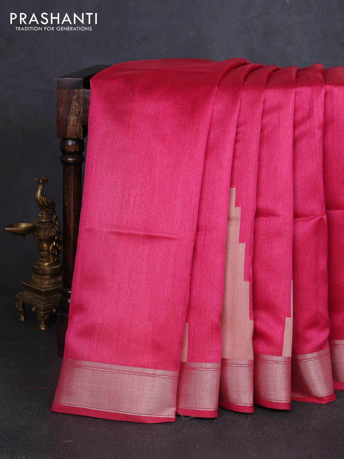 Semi dupion saree pink with plain body and mural printed pallu - Image 2