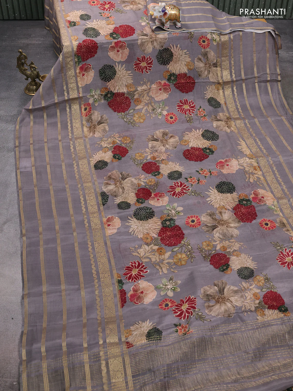 Semi georgette saree grey with allover floral prints and long zari woven border - Image 2