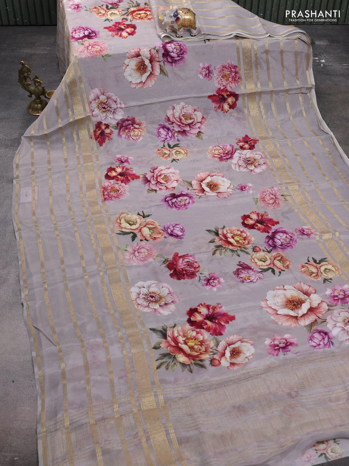 Semi georgette saree grey with allover floral prints and long zari woven border - Image 2