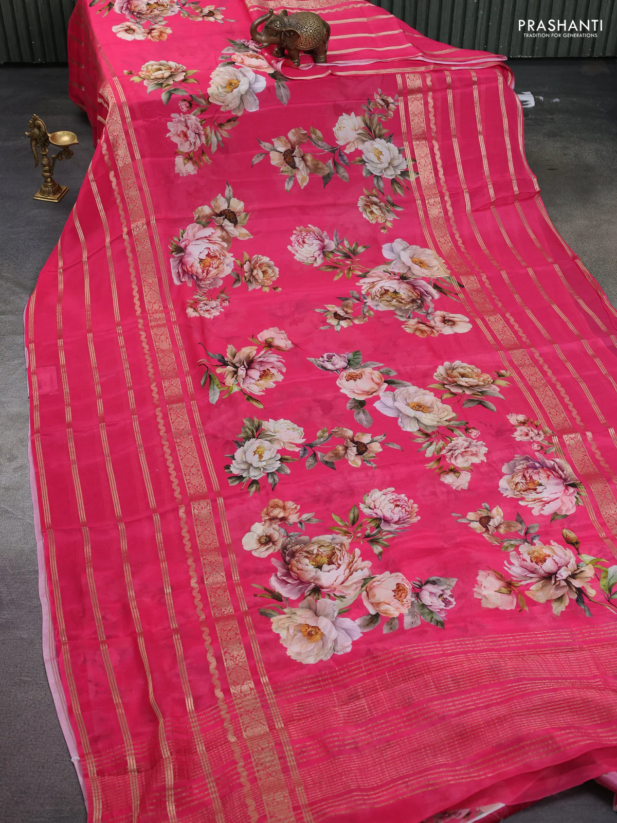 Semi georgette saree pink with allover floral prints and long zari woven border - Image 2