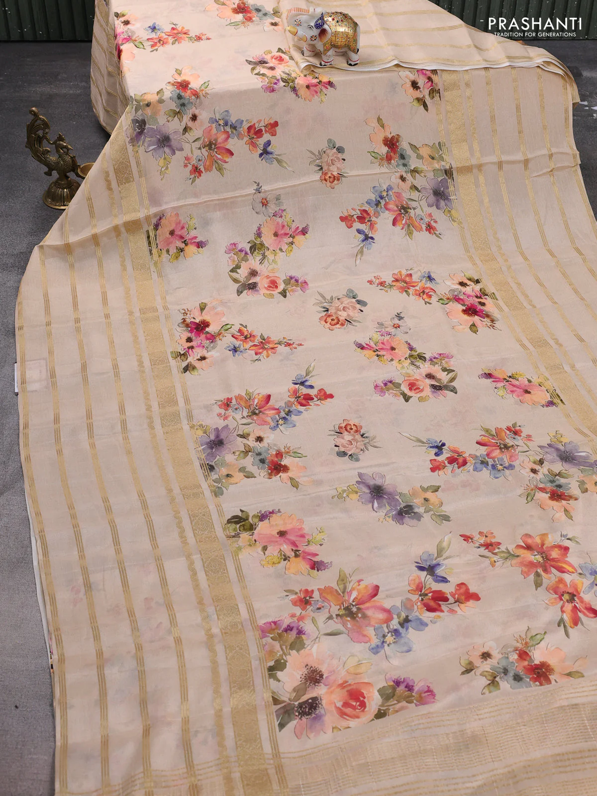 Semi georgette saree sandal with allover floral prints and long zari woven border - Image 2