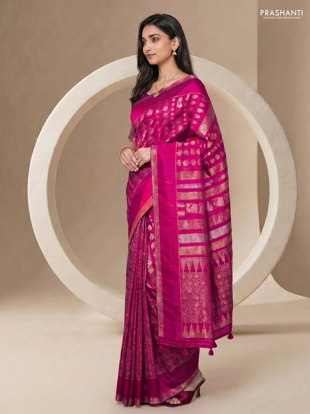Semi kanchipuram partly saree pink with allover silver & zari weaves and rettapet zari woven border - Image 2