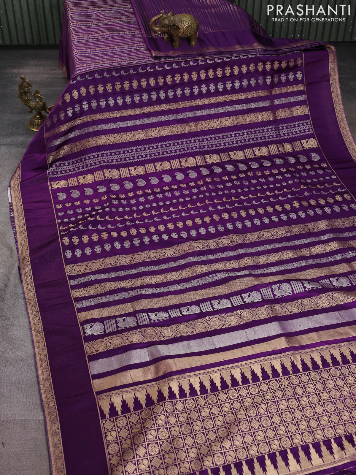 Semi kanchipuram partly saree purple with allover silver & zari weaves and rettapet zari woven border - Image 4