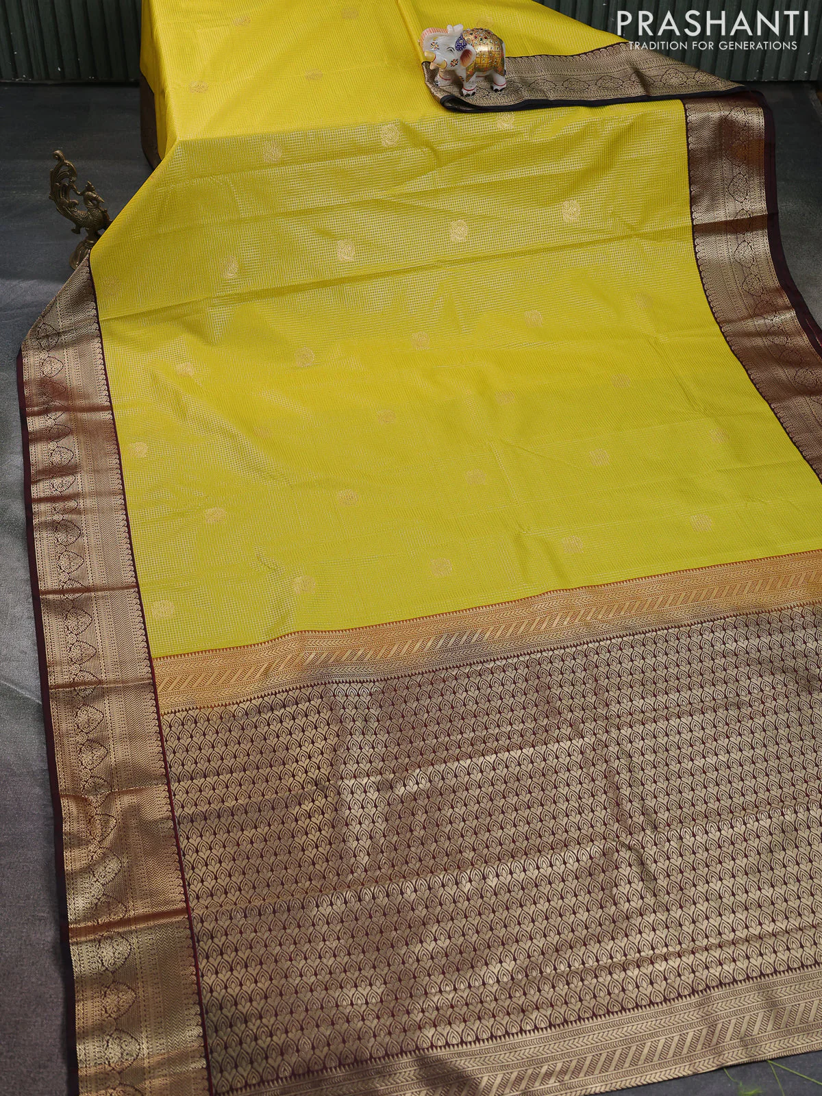 Semi kanchipuram silk saree lime green and deep maroon with allover zari small checks & buttas and zari woven border - Image 2