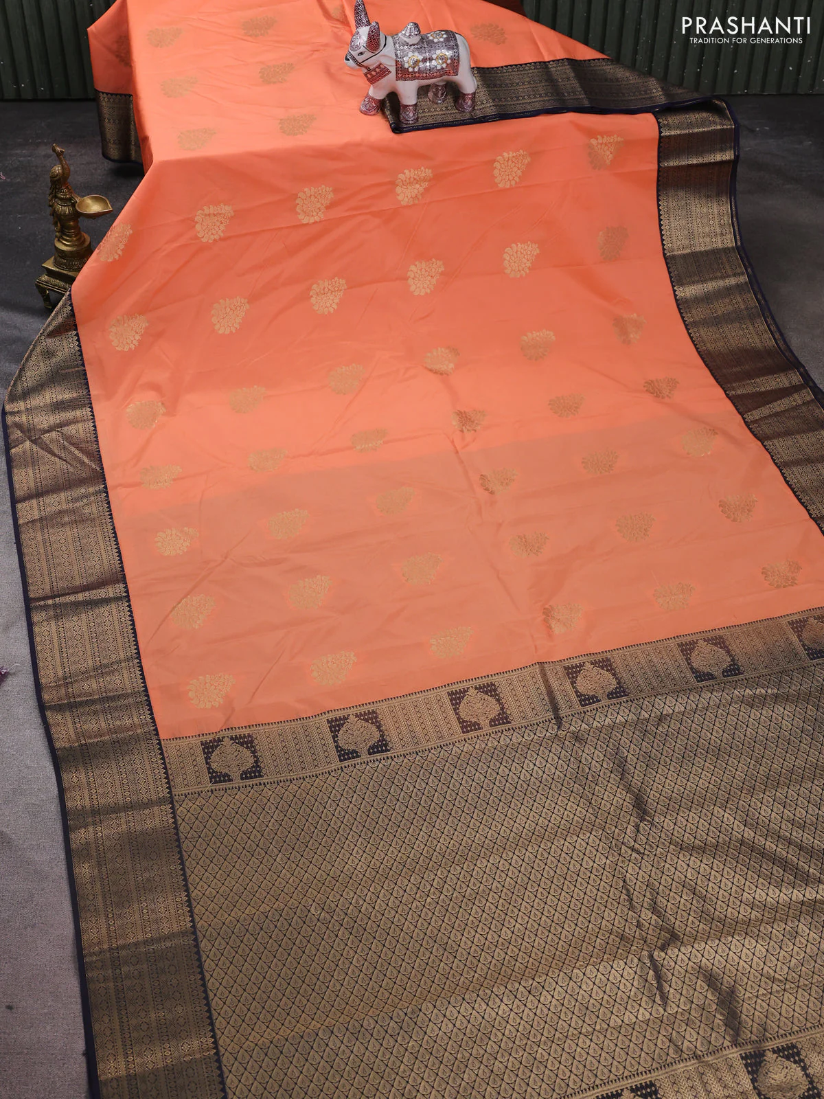 Semi kanchipuram silk saree peach orange and navy blue with zari woven buttas and zari woven korvai border - Image 2