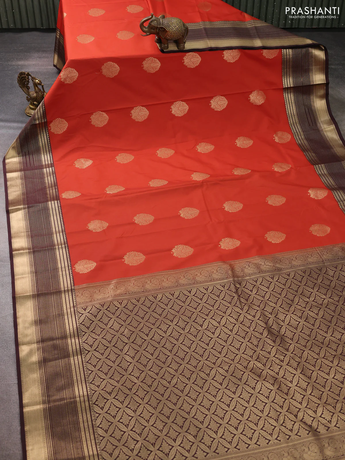 Semi kanchipuram silk saree rust shade and coffee brown with zari woven buttas and zari woven border - Image 2