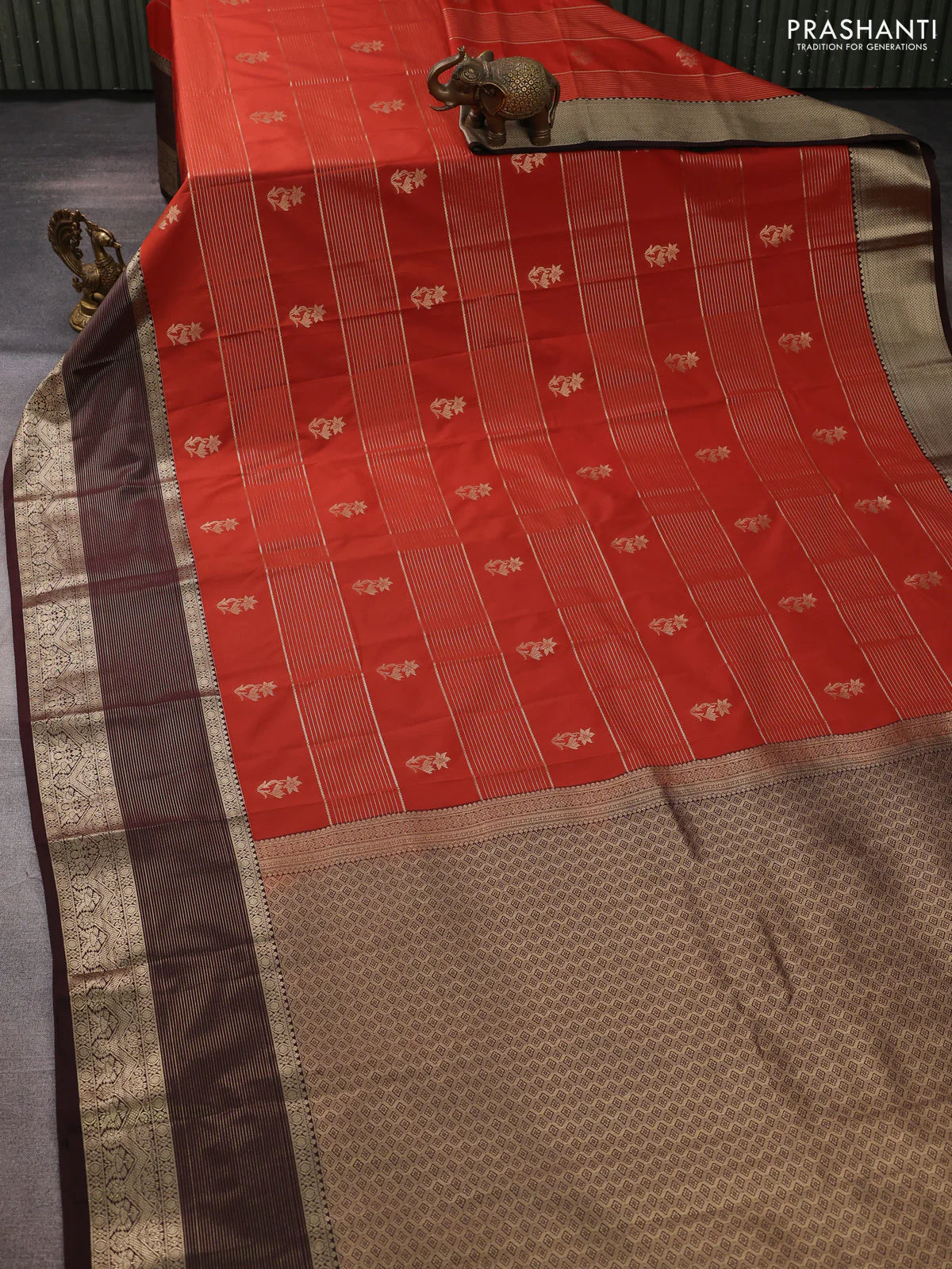 Semi kanchipuram silk saree rustic orange and coffee brown with allover zari weaves & buttas and long zari woven border - Image 2