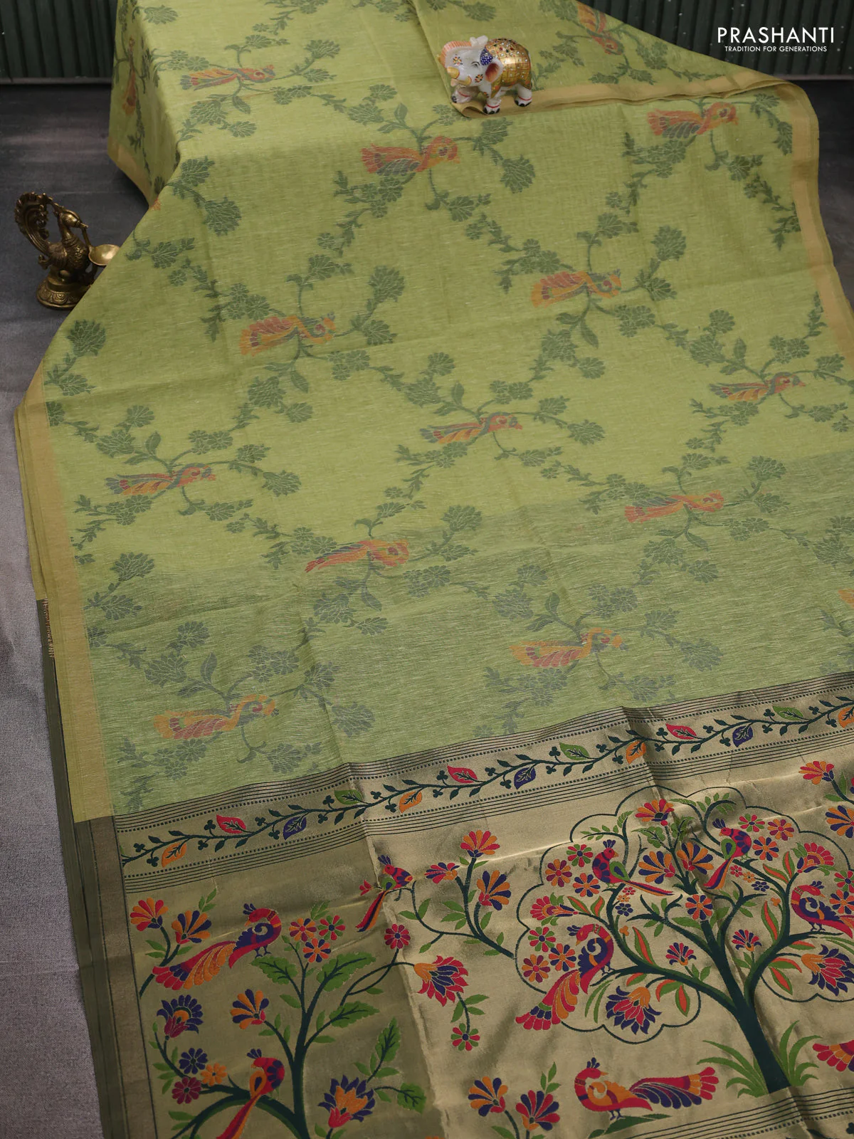 Semi linen saree light green and bottle green with allover thread weaves and paithani pallu - Image 2
