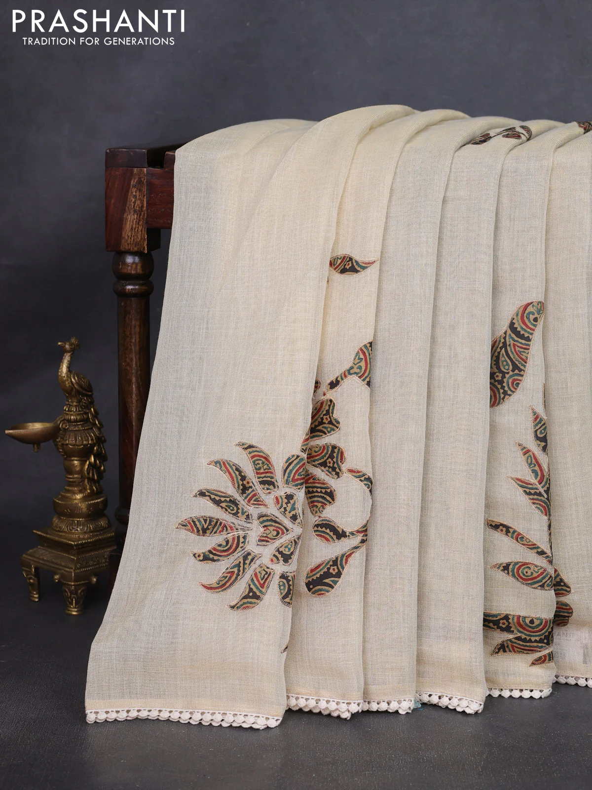 Semi linen tissue saree cream and black with applique work and crocia lace work border - Image 3