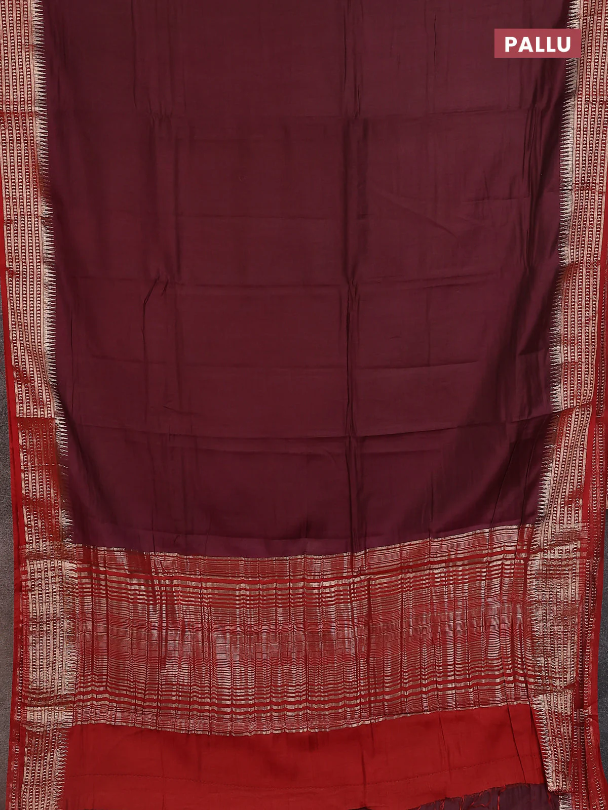 Semi mangalgiri saree deep maroon and red with plain body and zari woven border - Image 3