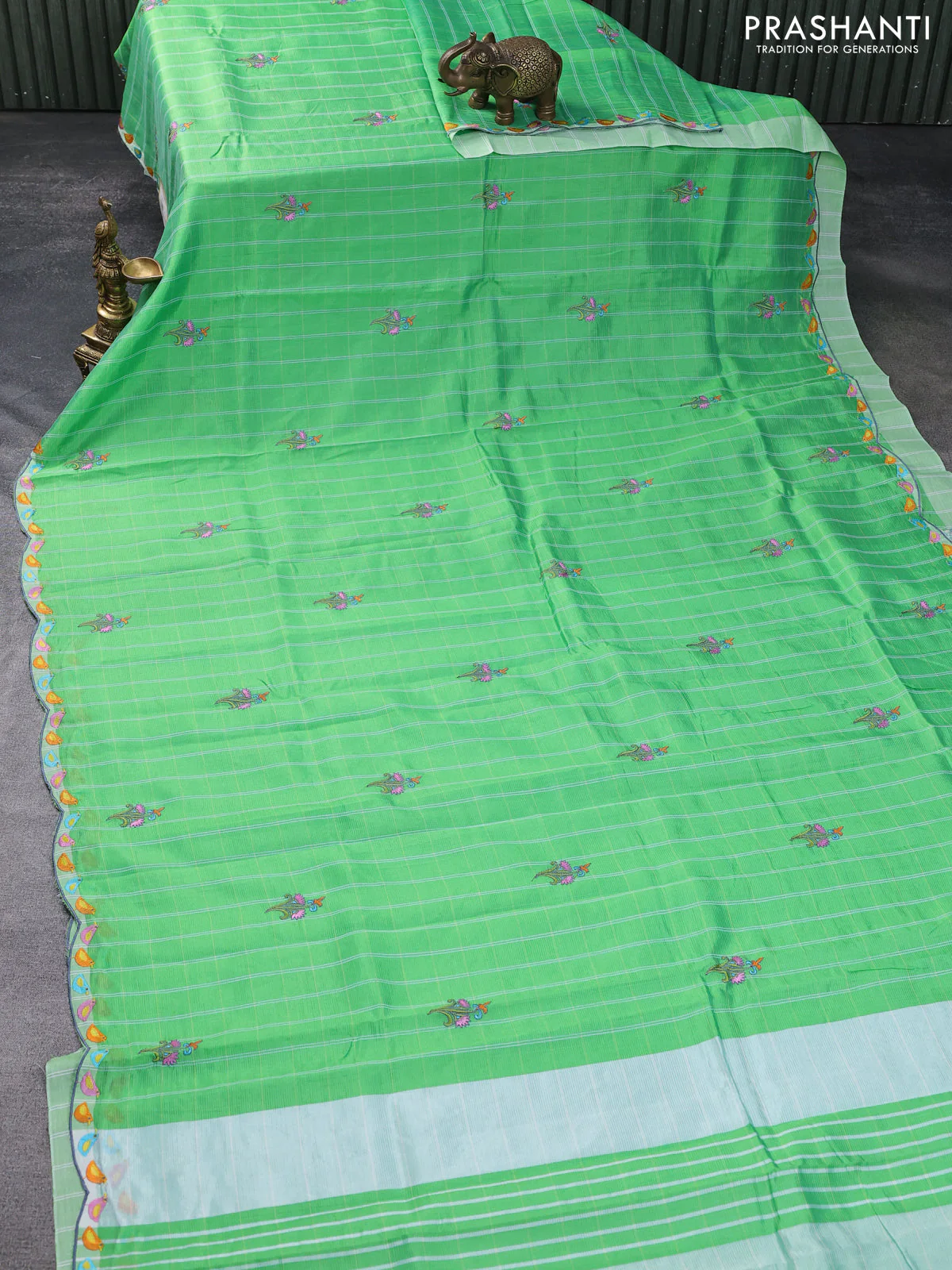 Semi Mangalgiri silk cotton saree green with allover silver zari checks & embroidery work buttas and embroidery work border - Image 2