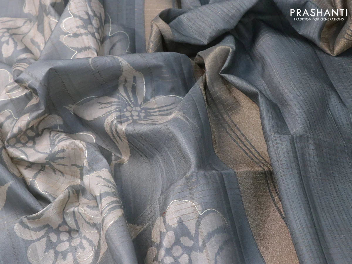 Semi matka foil printed saree grey with allover floral prints & zari weaves and zari woven border - Image 6