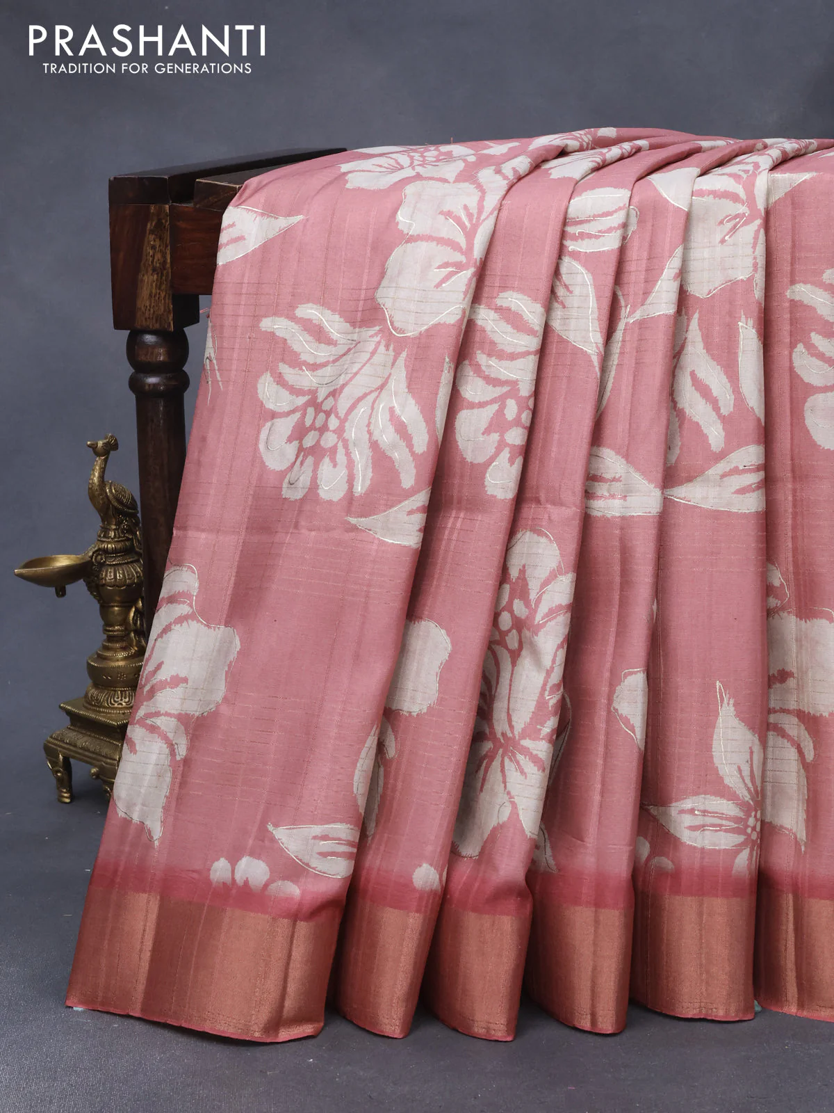 Semi matka foil printed saree pastel pink with allover floral prints & zari weaves and zari woven border - Image 4