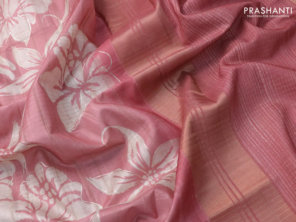 Semi matka foil printed saree pastel pink with allover floral prints & zari weaves and zari woven border - Image 6