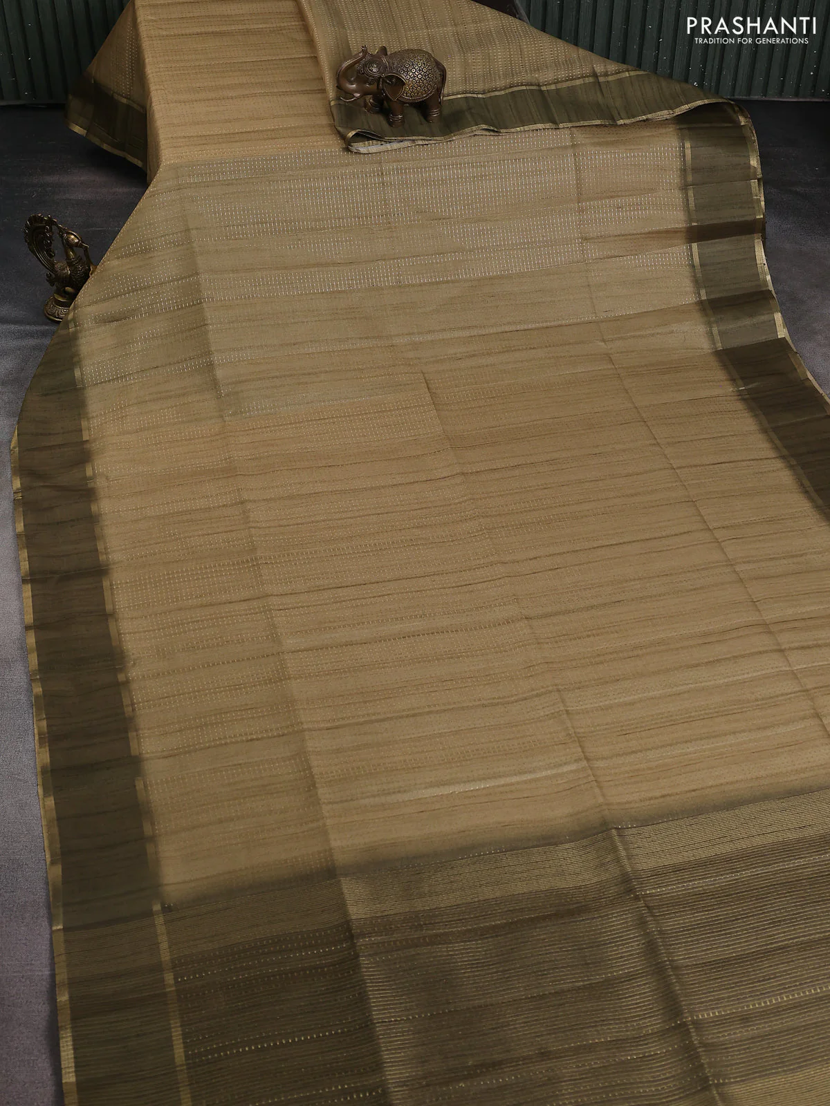 Semi matka saree dark mehendi green with allover zari weaves and rettapet zari woven border - Image 5