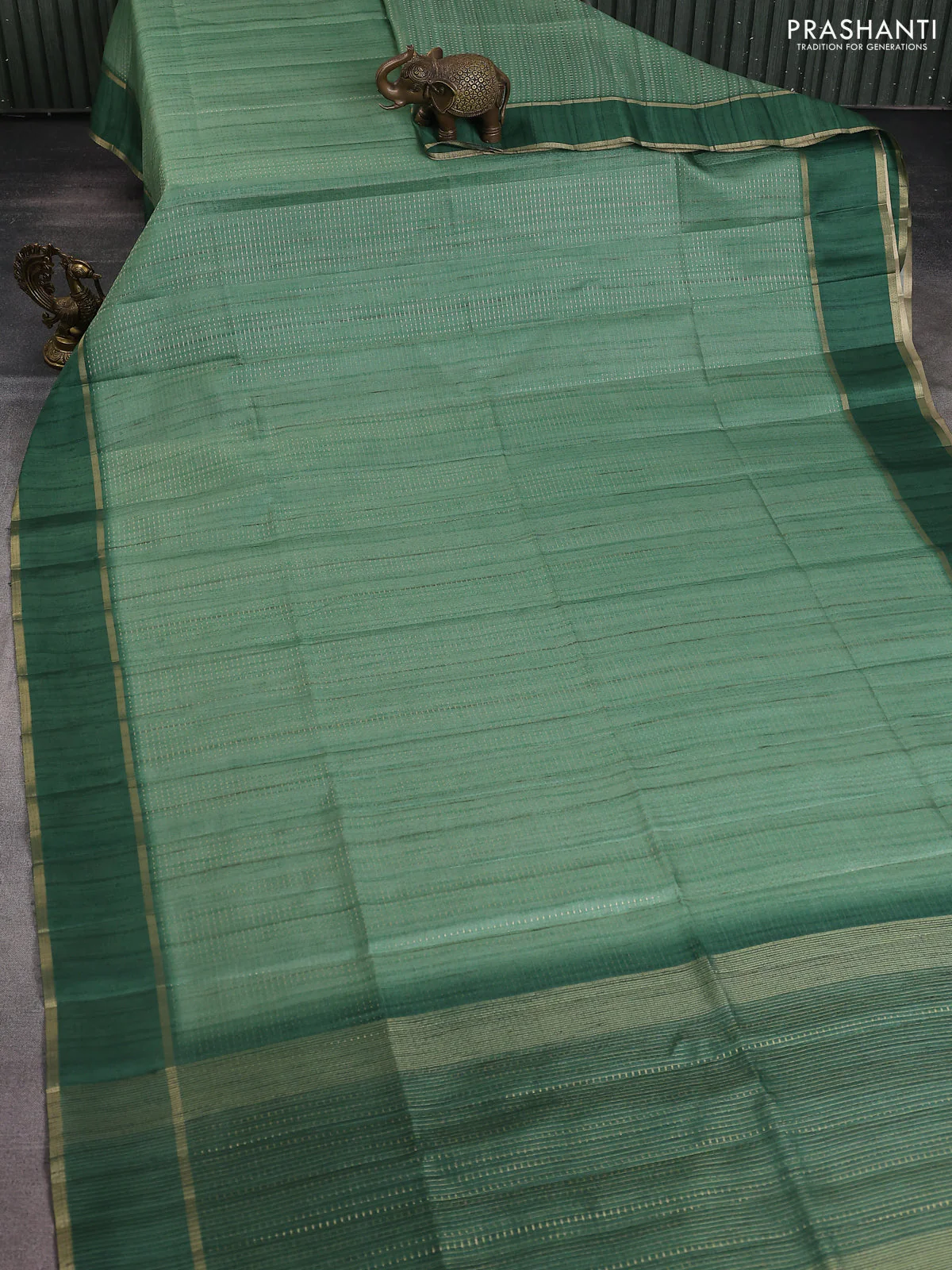 Semi matka saree green with allover zari weaves and rettapet zari woven border - Image 2