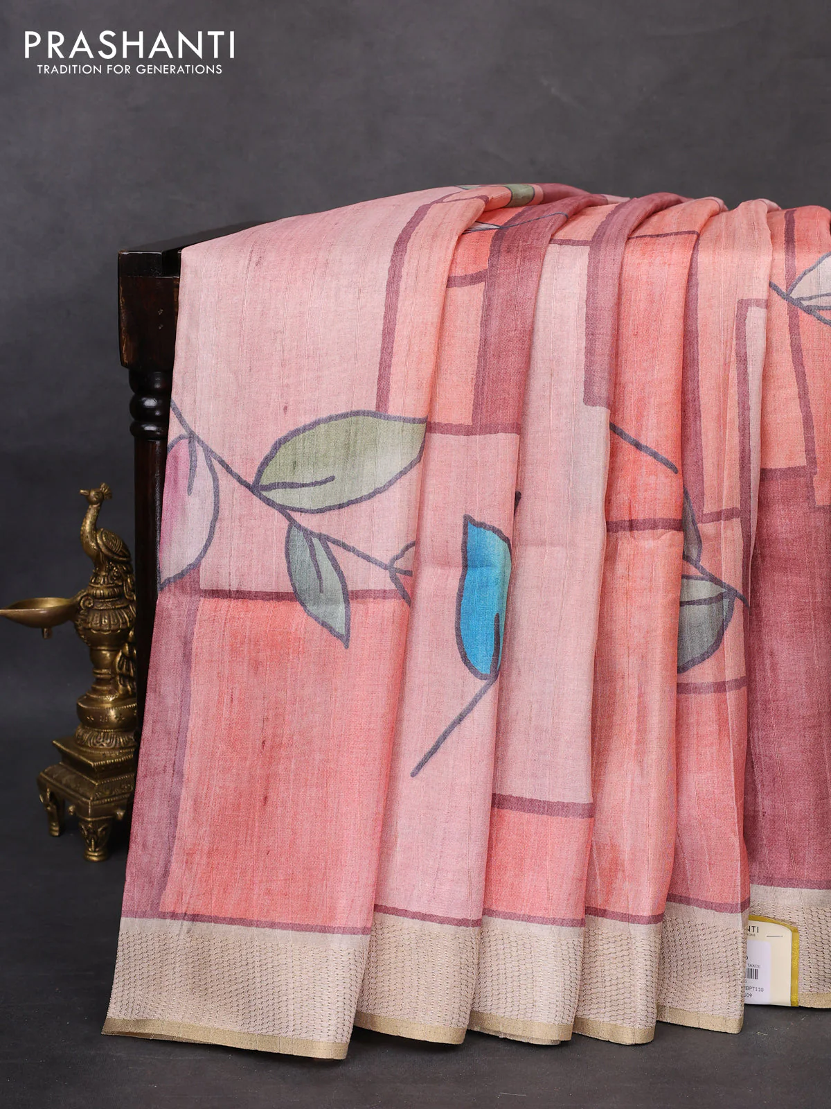 Semi matka saree peach pink and maroon beige with allover geometric prints and zari woven border - Image 2