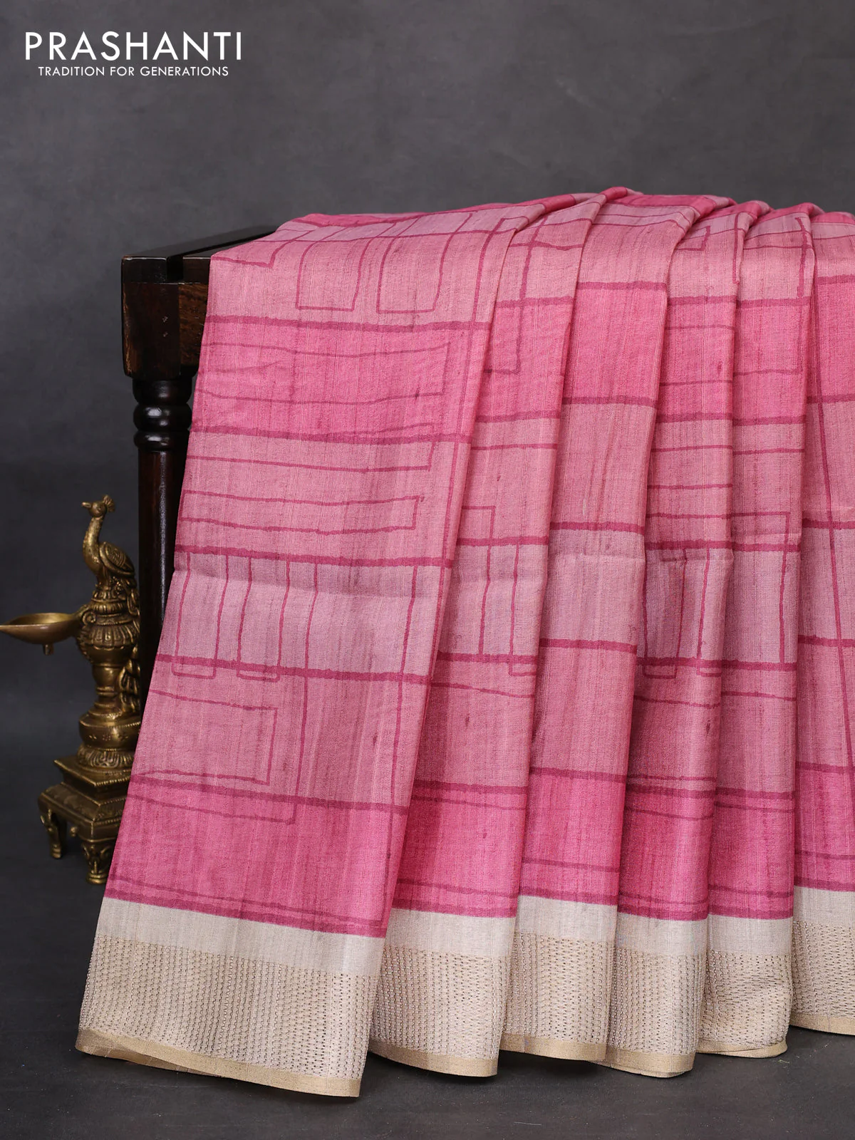 Semi matka saree pink and beige with allover geometric prints and zari woven border - Image 2