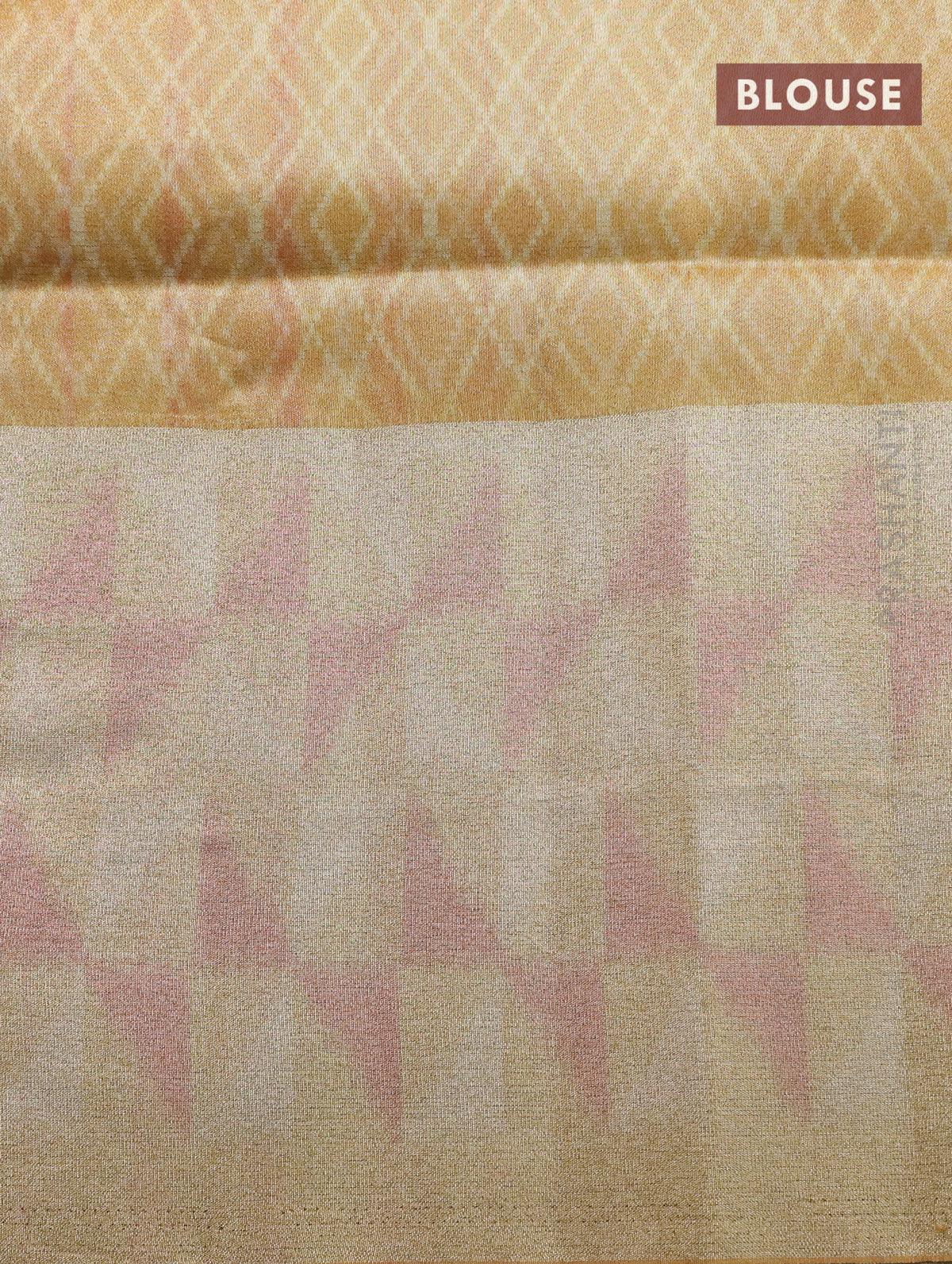 Semi matka saree reddish pink and mustard yellow with plain body and zari woven ikat style border - Image 4