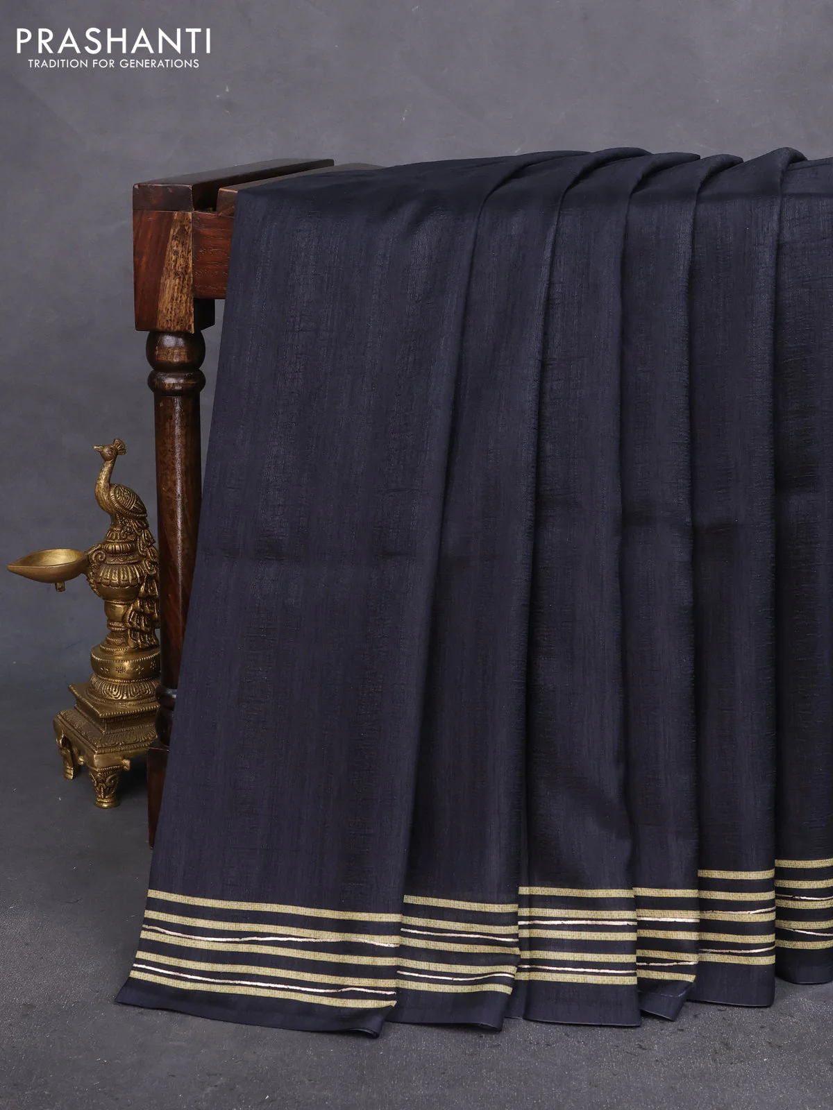 Semi matka tussar saree black and sap green navy blue with plain body and geometric printed pallu - Image 2