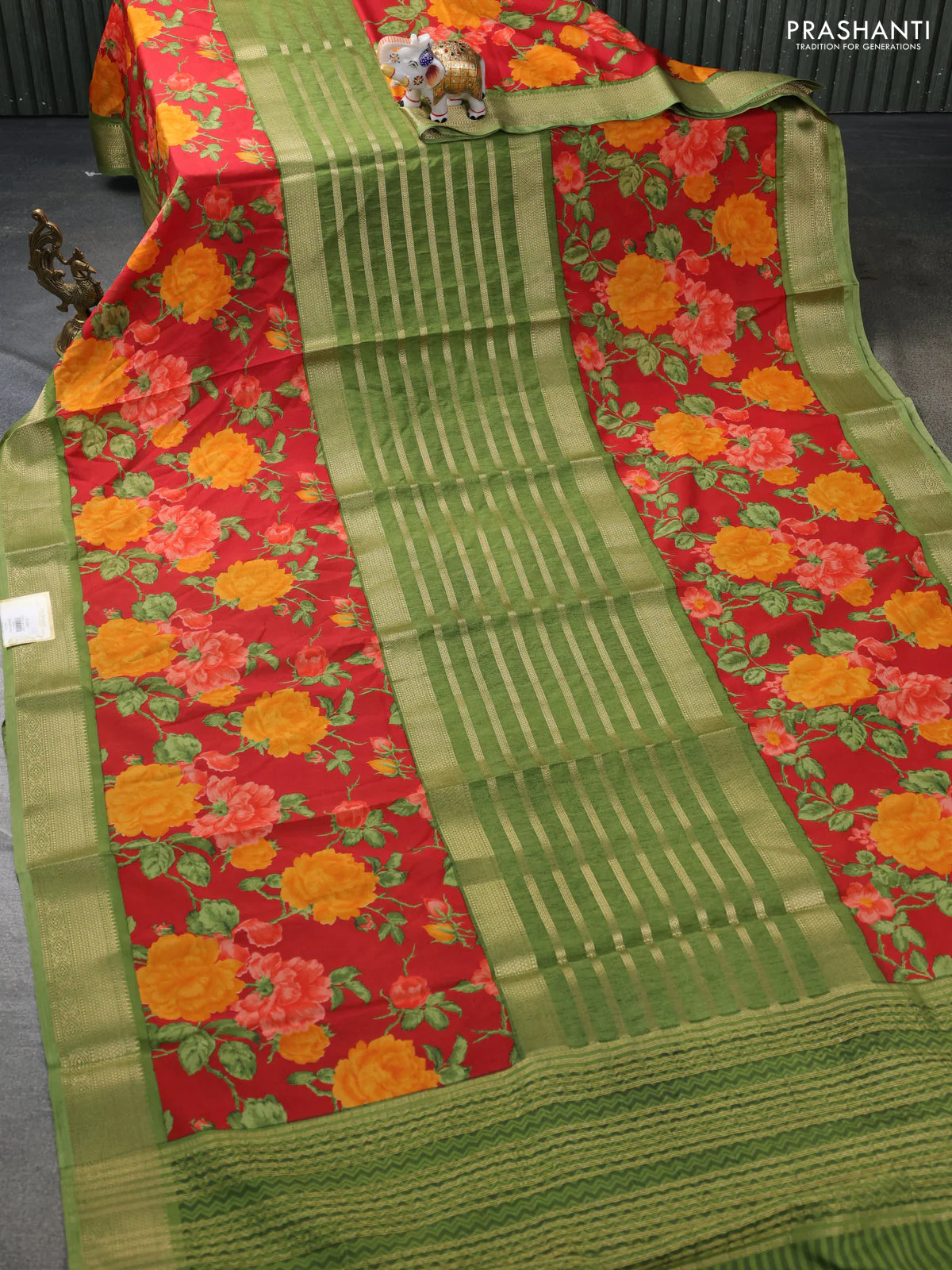 Semi mysore crepe saree green and red with zari weaves and long printed border - Image 2
