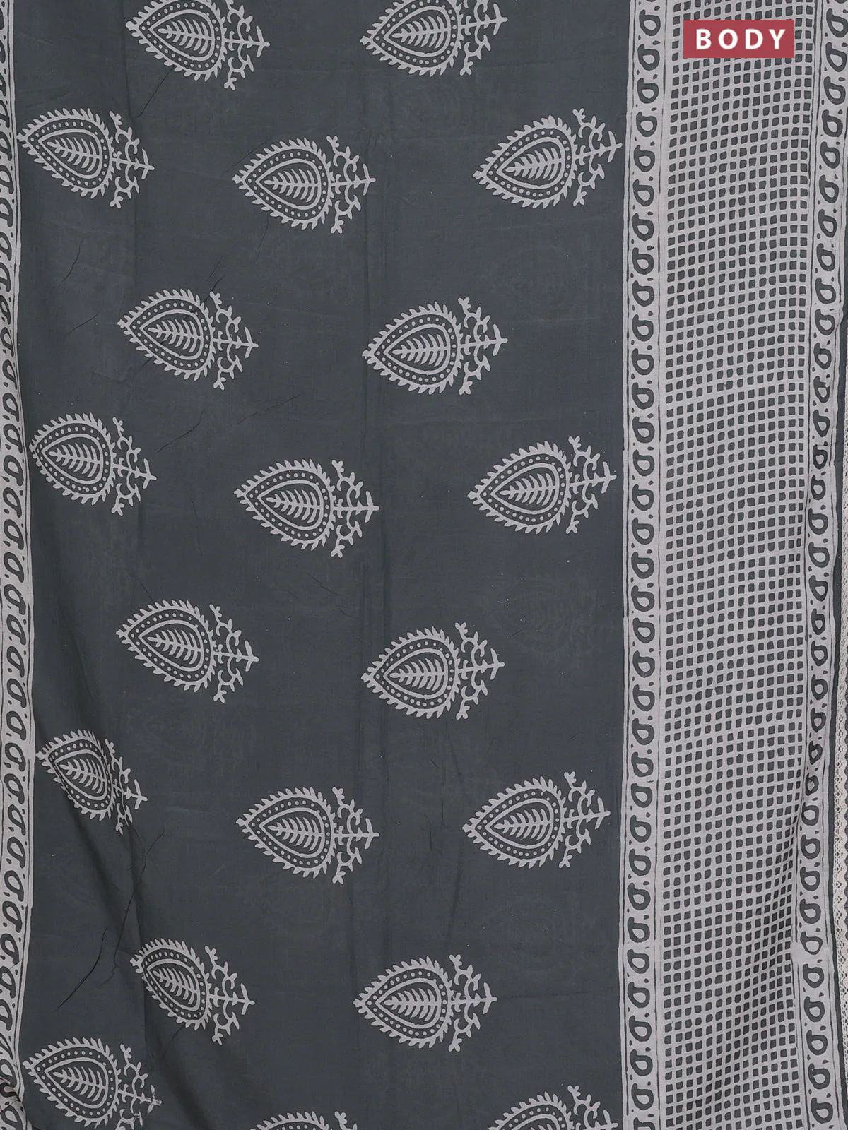 Semi pashmina silk saree grey and cream with butta prints and long printed crocia lace work border - Image 2