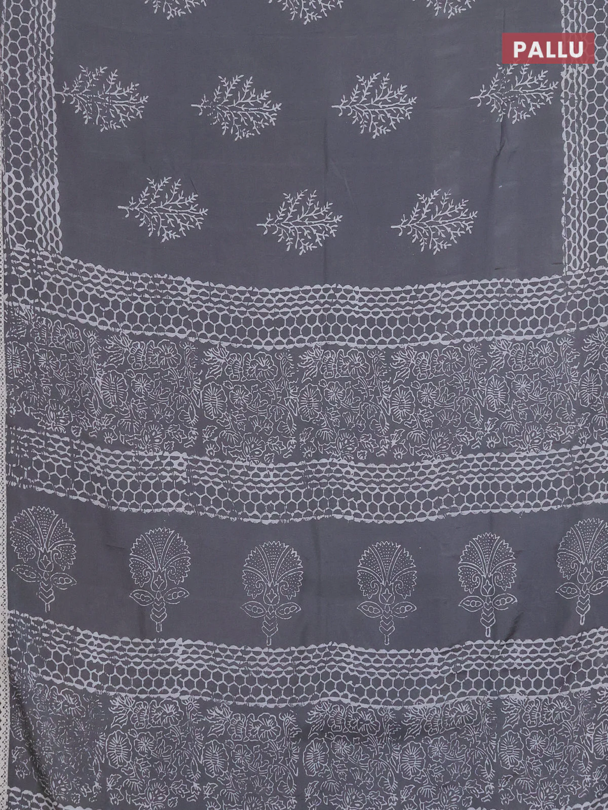 Semi pashmina silk saree grey and cream with tree butta prints and crocia lace work border - Image 3