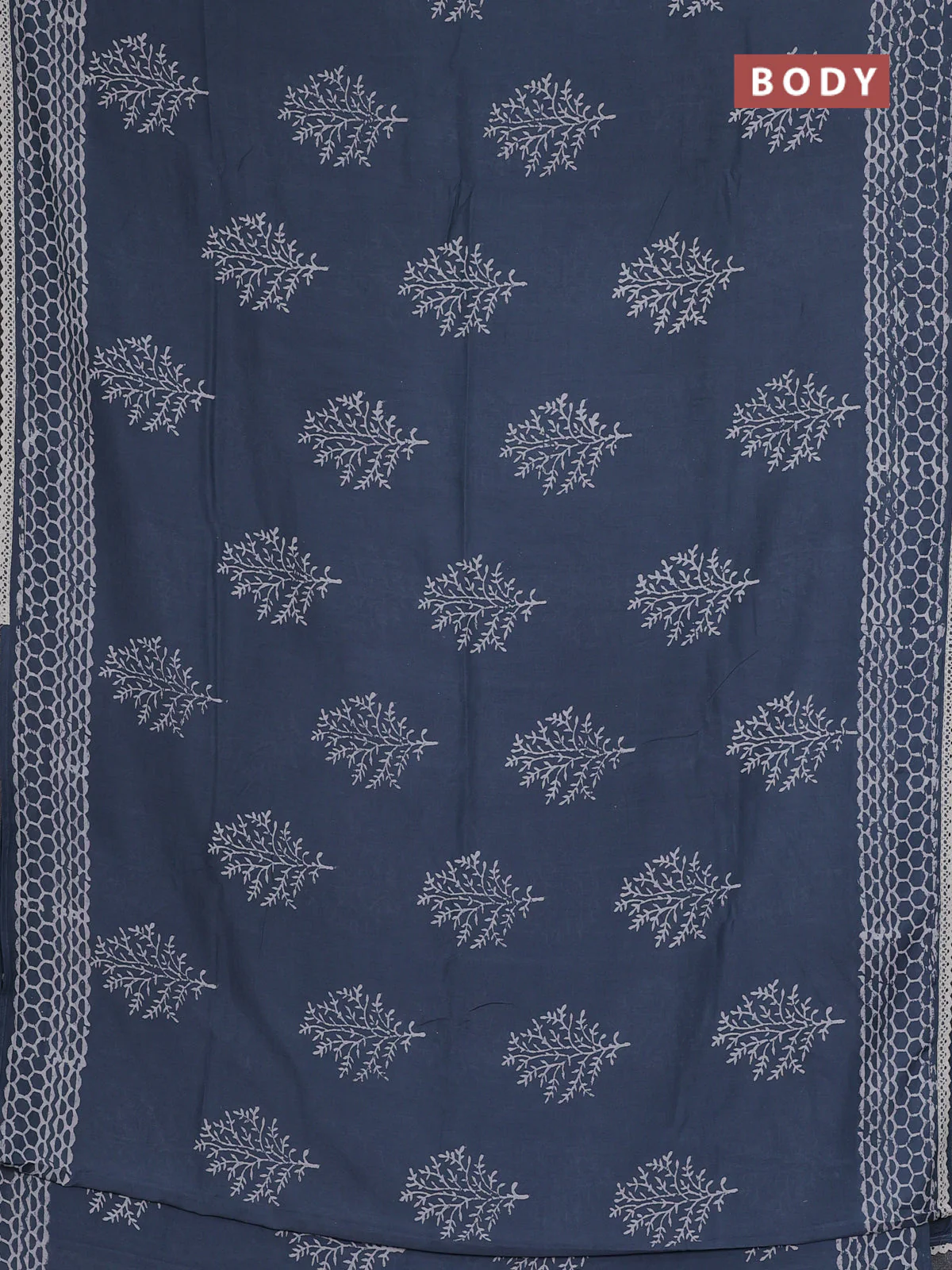 Semi pashmina silk saree grey and cream with tree butta prints and crocia lace work border - Image 2