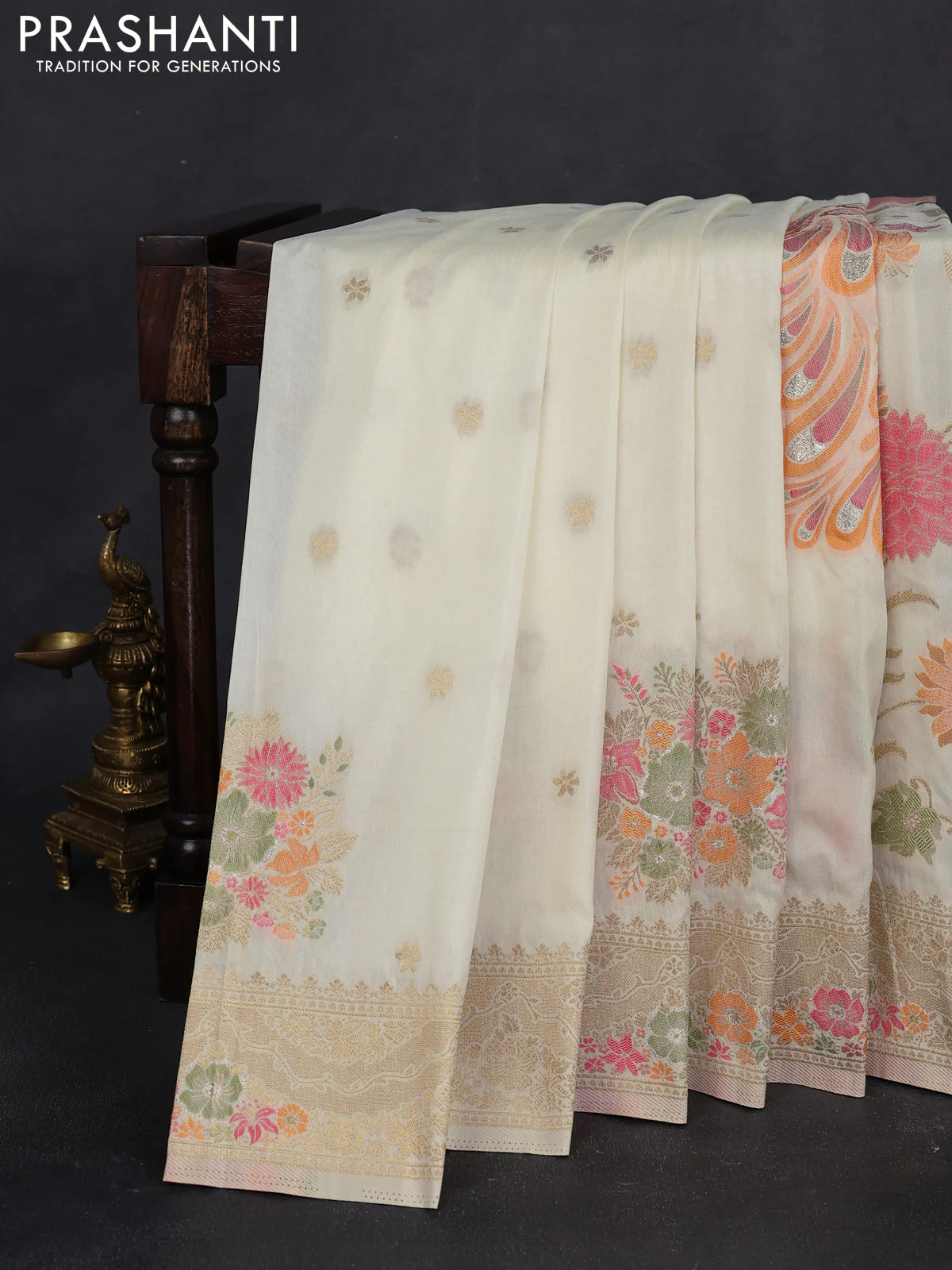 Semi raw silk saree cream and allover jamdhani weaves and zari woven border - Image 2