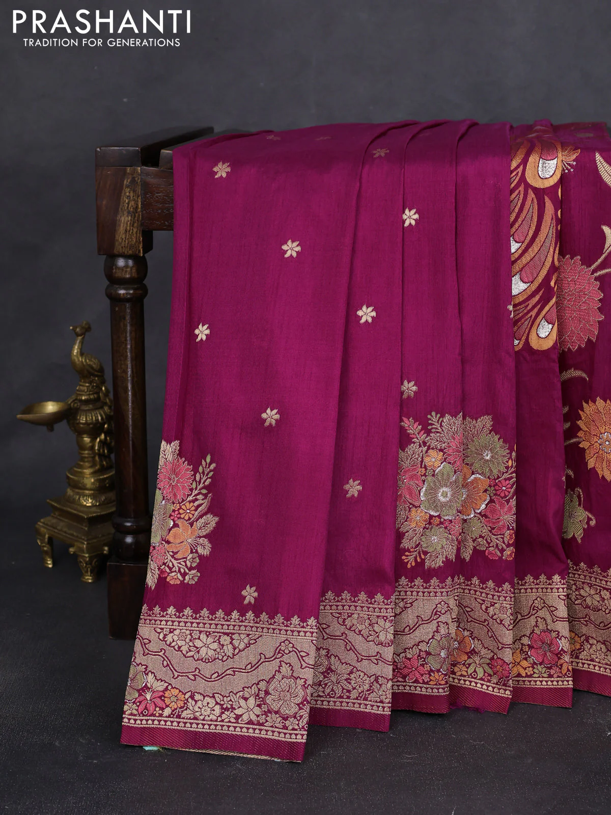 Semi raw silk saree dark magenta pink and allover jamdhani weaves and zari woven border - Image 2
