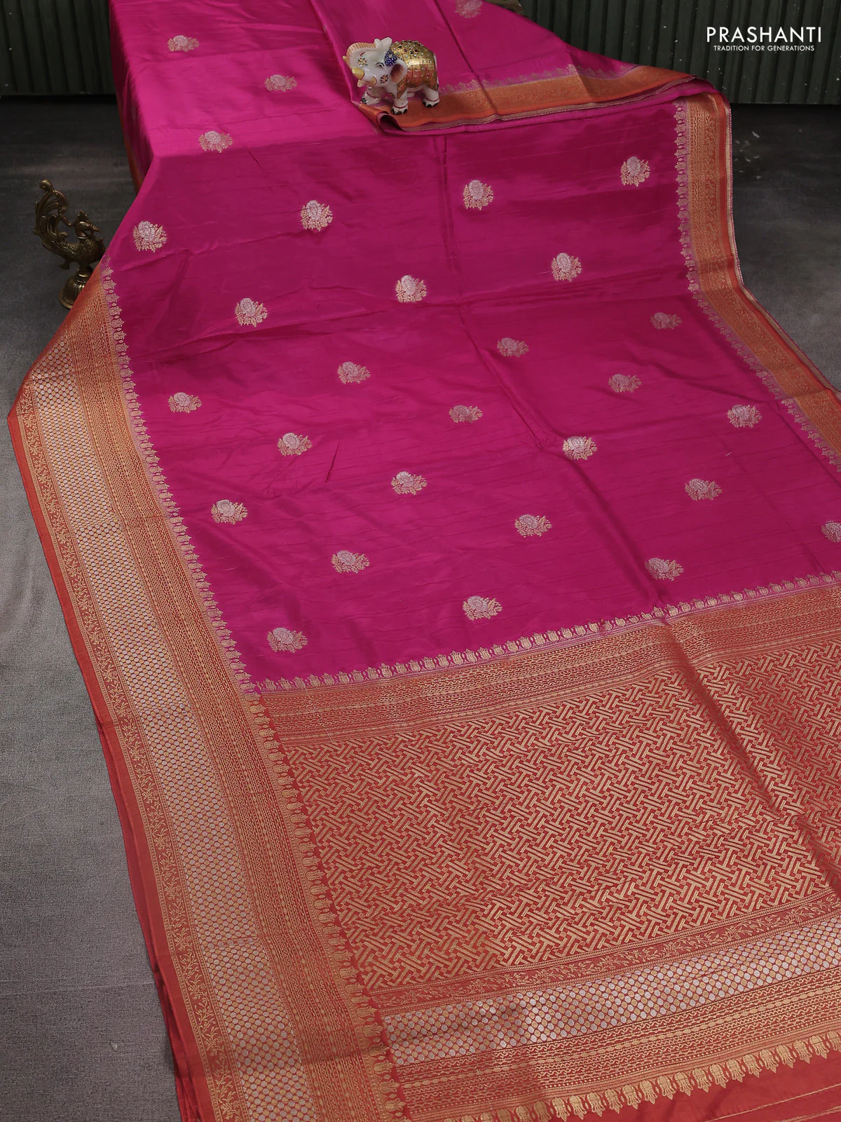 Semi raw silk saree pink and orange with silver & gold flower zari woven buttas and zari woven border - Image 2