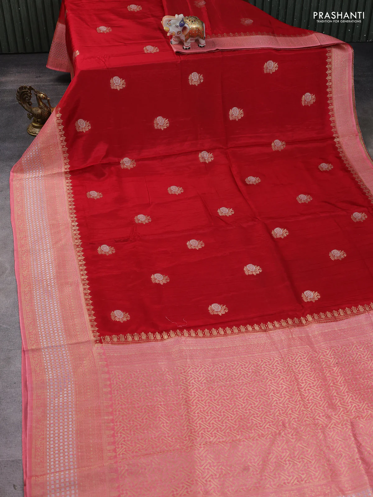Semi raw silk saree red and baby pink with silver & gold flower zari woven buttas and zari woven border - Image 2