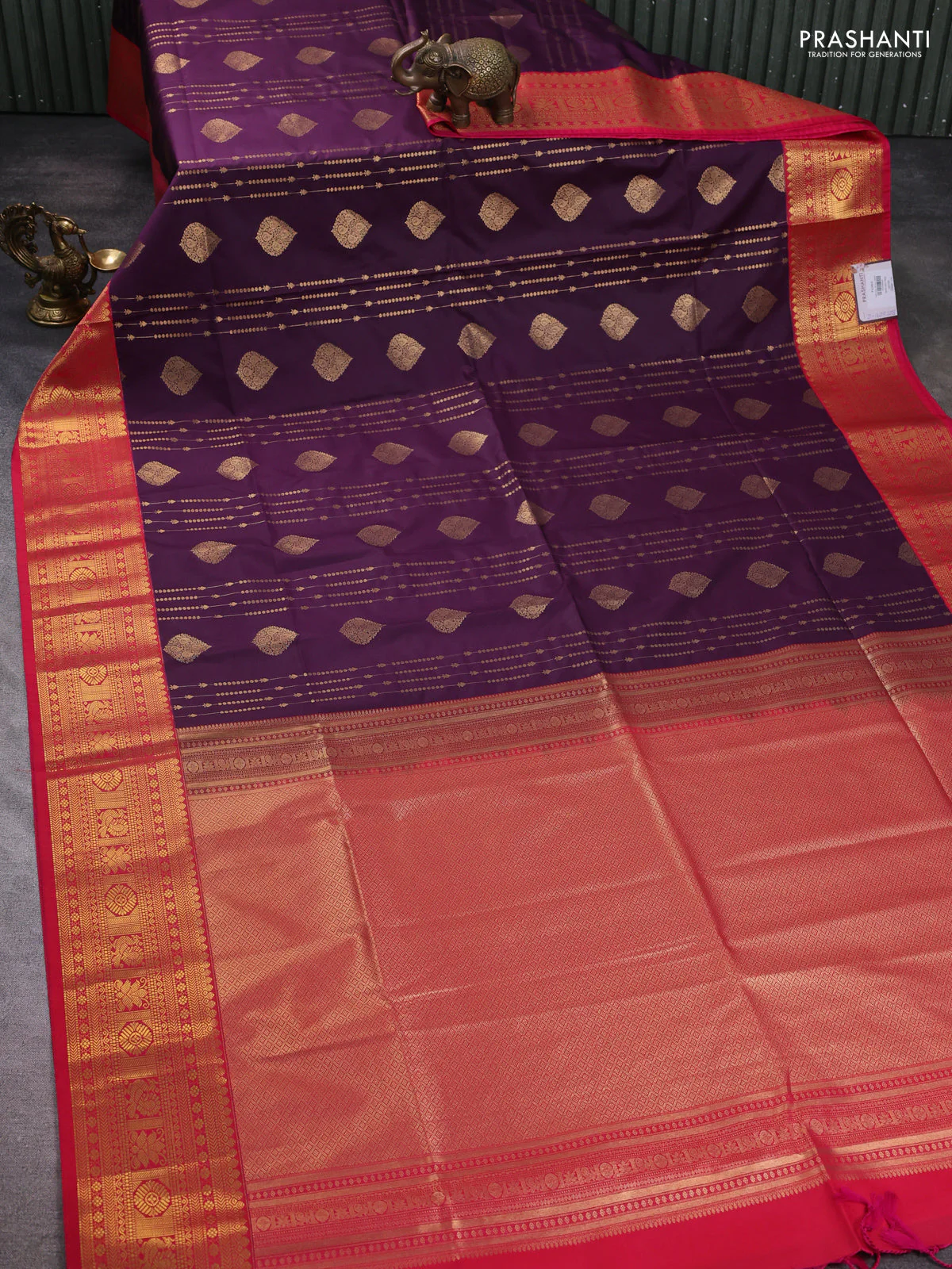 Semi soft silk saree deep purple and pink with allover zari weaves & buttas and zari woven border - Image 2