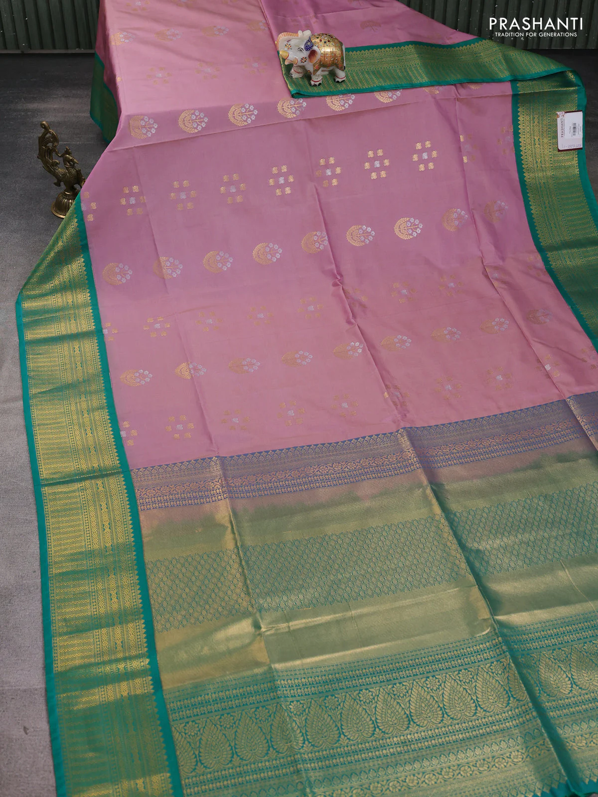 Semi soft silk saree mauve pink and green with zari woven buttas and zari woven korvai border - Image 2