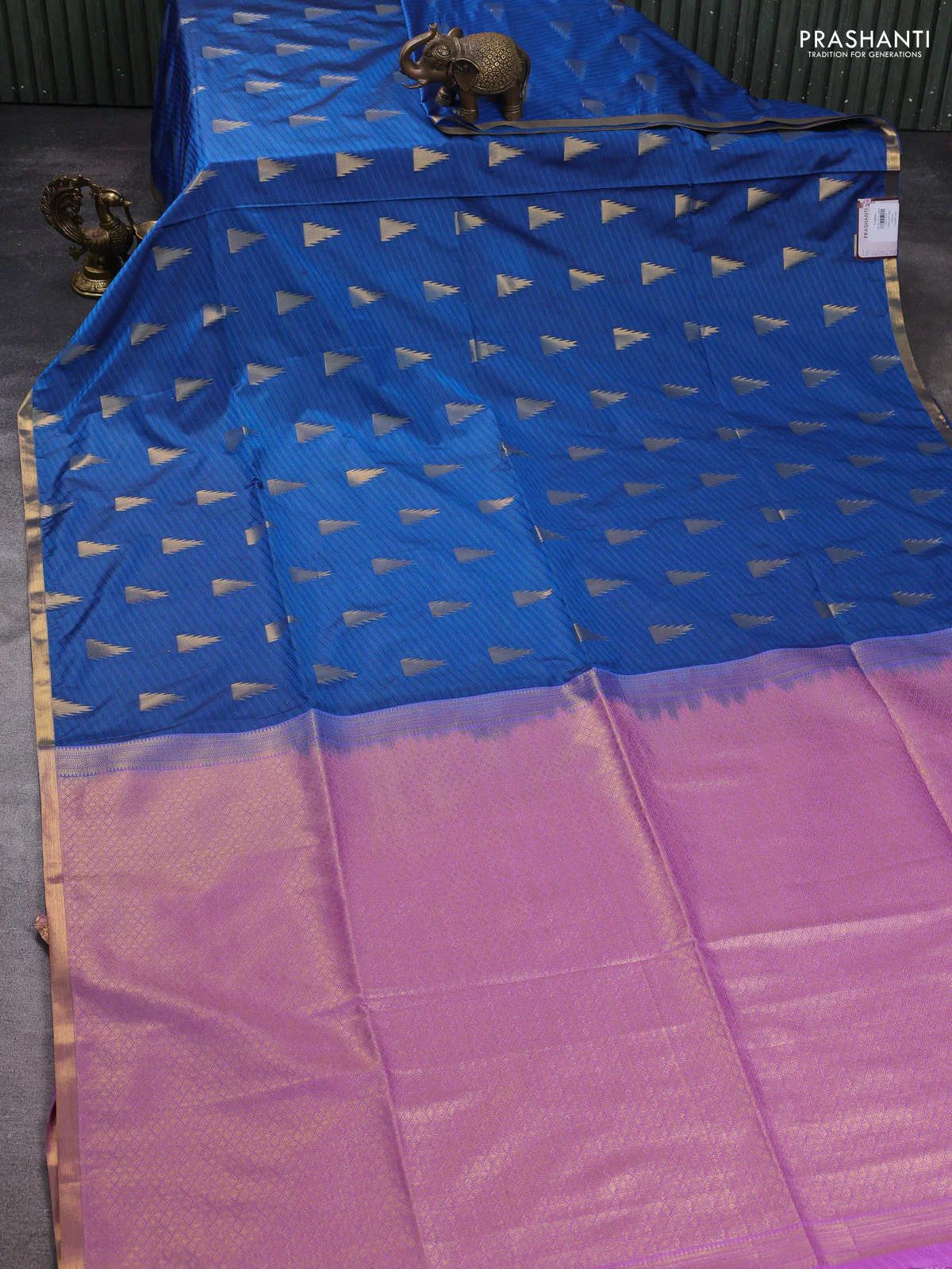Semi soft silk saree peacock blue and lavender with allover thread weaves & temple zari woven buttas and small zari woven border - Image 2