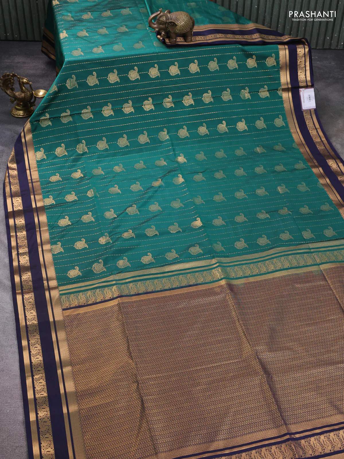 Semi soft silk saree peacock green and navy blue with allover zari weaves & buttas and zari woven border - Image 2