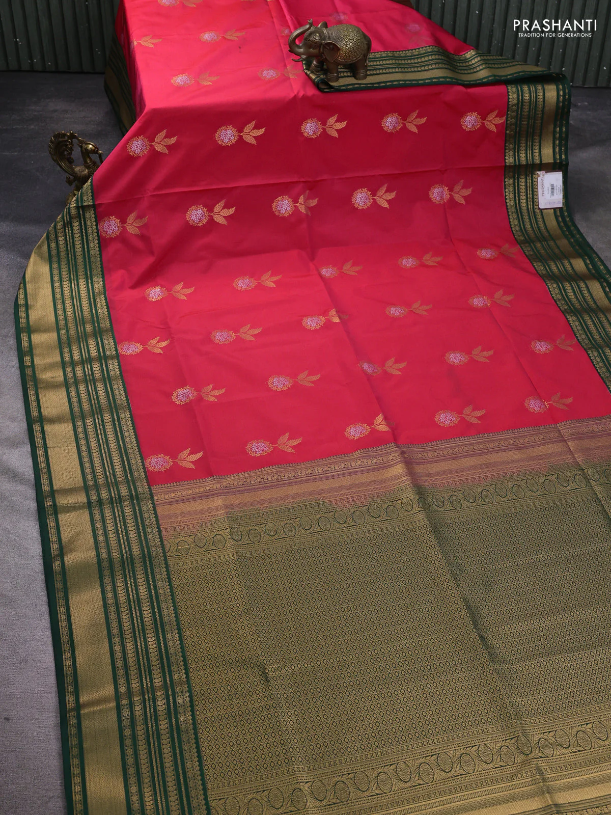Semi soft silk saree pink and bottle green with zari woven buttas and zari woven korvai border - Image 2