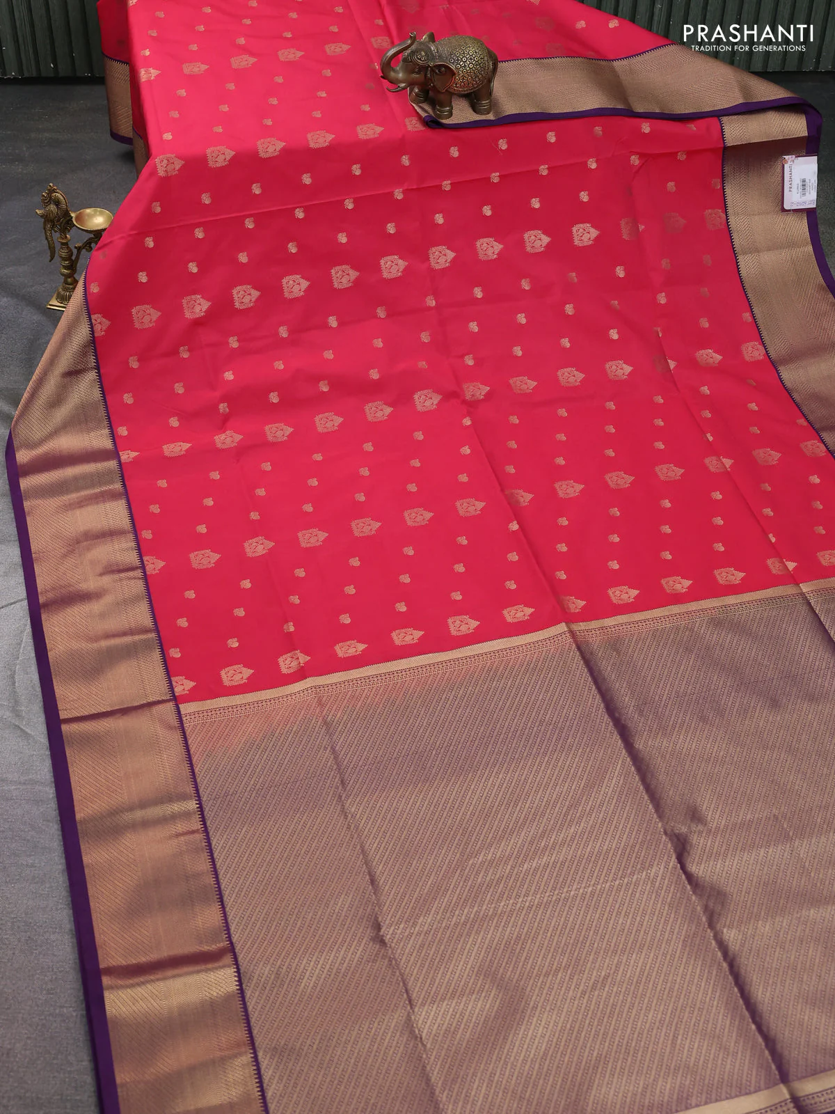 Semi soft silk saree pink and purple with allover zari woven buttas and zari woven korvai border - Image 2
