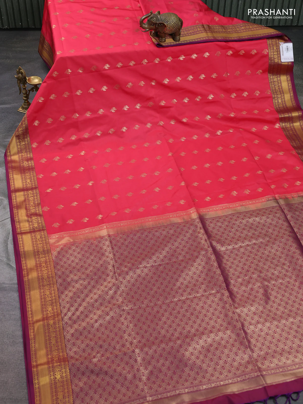 Semi soft silk saree pink shade and dual shade of purple with allover zari woven buttas and zari woven korvai border - Image 2