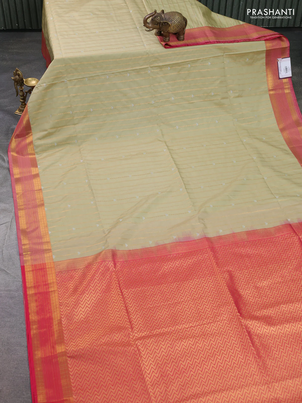 Semi soft silk saree pista green and pink with allover zari weaves & buttas and zari woven butta korvai border - Image 2