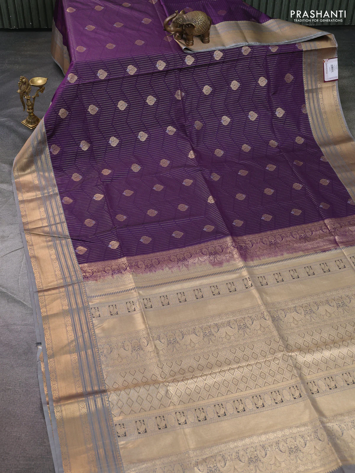 Semi soft silk saree purple and grey with allover zari weaves & buttas and zari woven border - Image 2