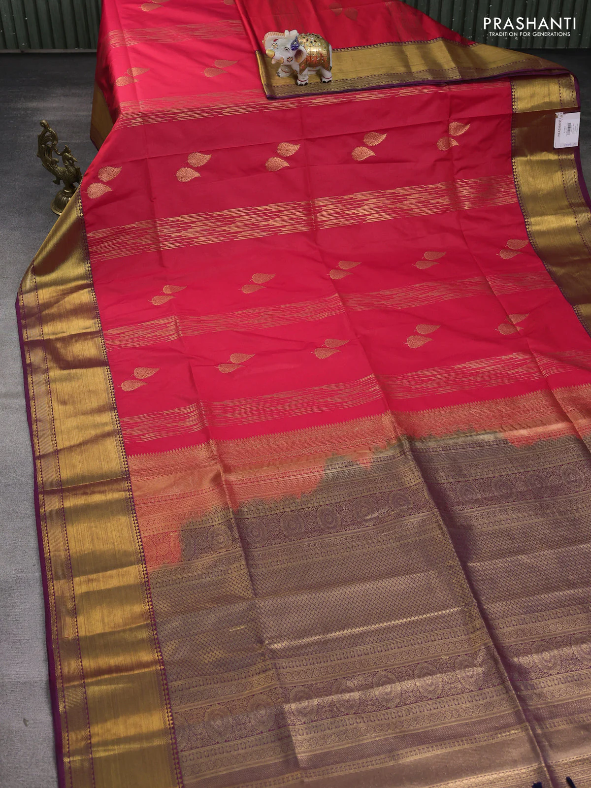 Semi soft silk saree red and deep maroon with allover zari weaves & buttas and zari woven border - Image 2