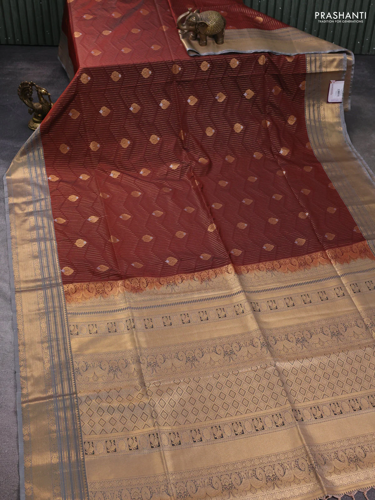 Semi soft silk saree rust shade and grey with allover zari weaves & buttas and zari woven border - Image 2