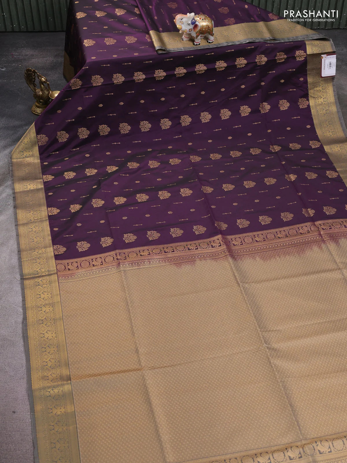 Semi soft silk saree violet and grey with allover zari woven buttas and zari woven korvai border - Image 2